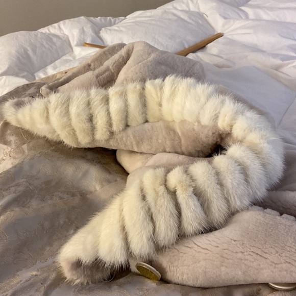 Lamb coat - Picture 6 of 13